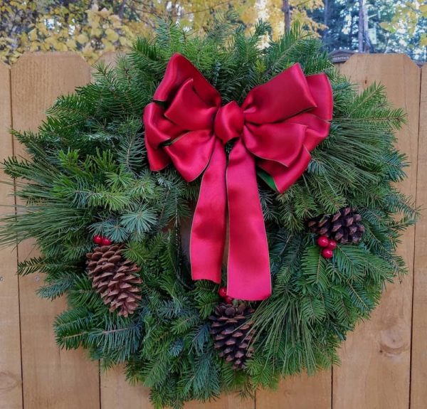 wreath red